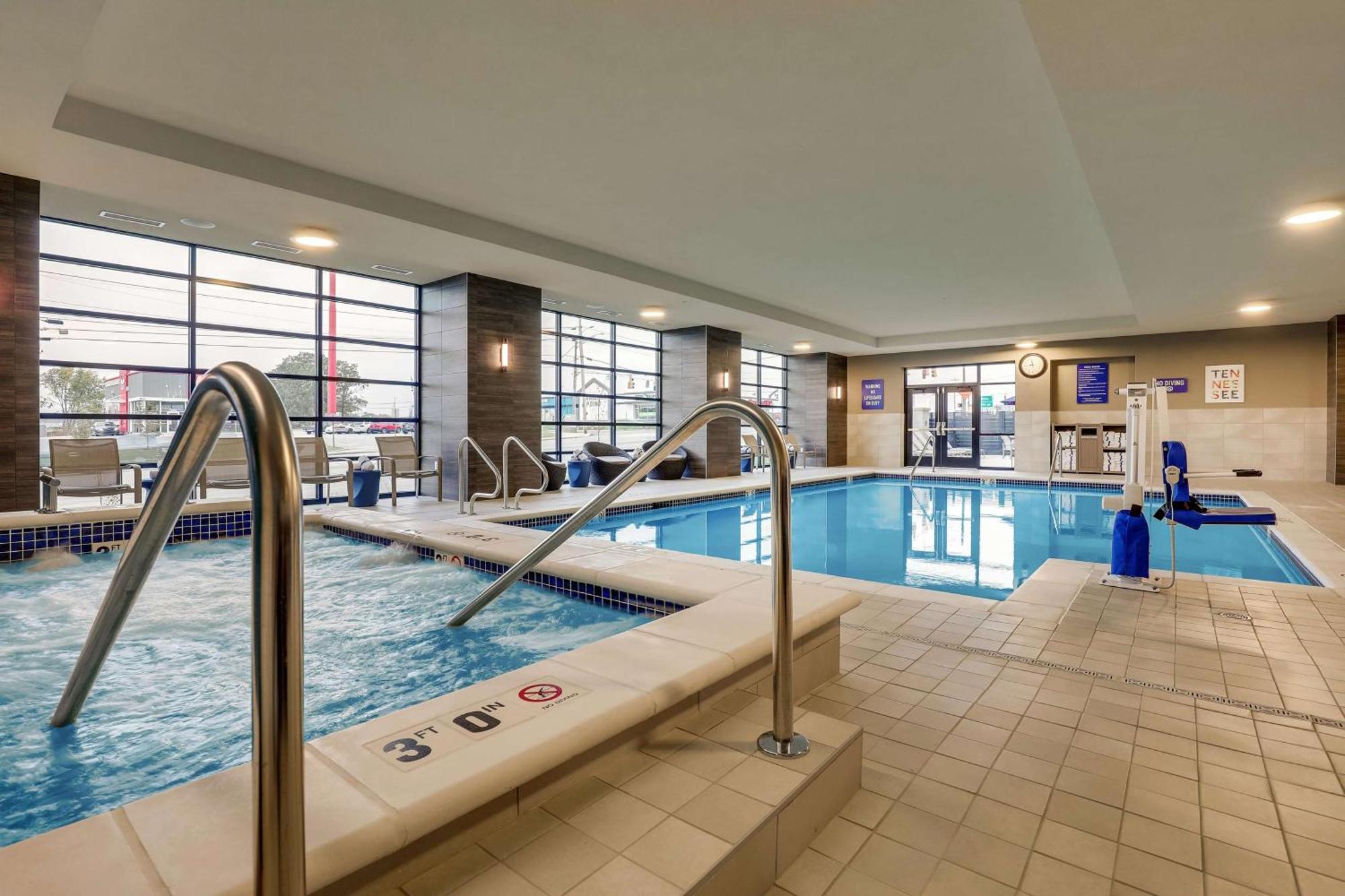 Drury Plaza Hotel Chattanooga Hamilton Place ภายนอก รูปภาพ